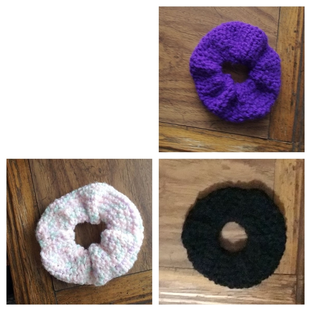 Crochet Puff Scrunchie